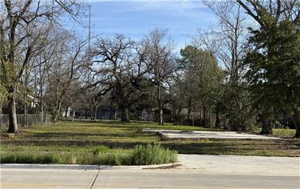 Photo of 2703 South College Avenue, Bryan, TX 77801