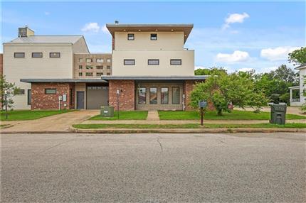 Photo of 213 North Houston Avenue, Bryan, TX 77803