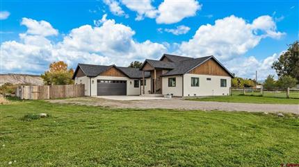 Photo of 68200 Ute Valley Drive, Montrose, CO 81403