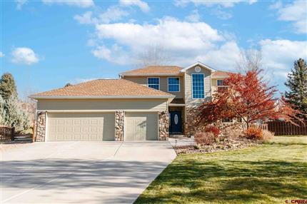 Photo of 2231 Hill Street, Montrose, CO 81401