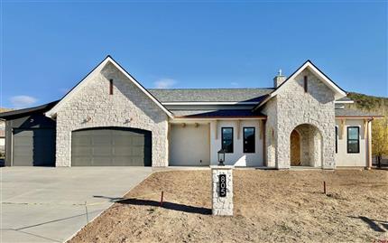 Photo of 805 SE Pinyon Street, Cedaredge, CO 81413