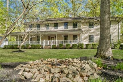 Photo of 1 Craig Rd, Clinton Twp., NJ 08801