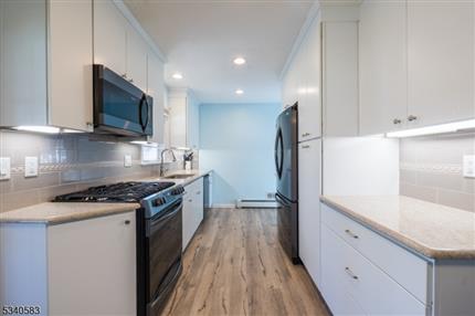 Photo of 204 2nd St, Middlesex Boro, NJ 08846
