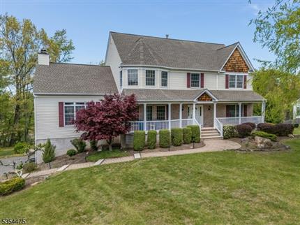 Photo of 11 Southgate Dr, Clinton Twp., NJ 08801