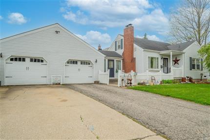 Photo of 615 MAPLECREST, Kokomo, IN 46902