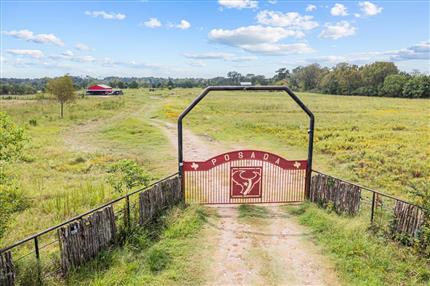 Photo of 352 Egg Farm Road, Lufkin, TX 75901