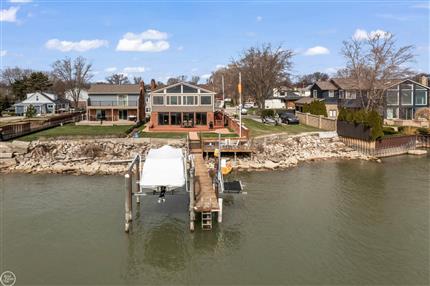 Photo of 22516 BEACH ST, Saint Clair Shores, MI 48081-2340 22516 BEACH Street, Saint Clair Shores, MI 48081