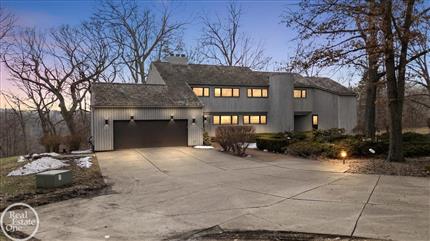 Photo of 3750 Orion RD, Oakland Twp, MI 48363-3029 3750 Orion Road, Oakland Twp, MI 48363