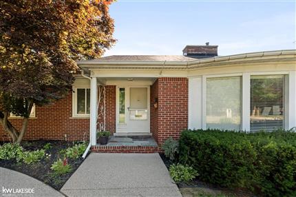 Photo of 45280 Cass AVE, Utica, MI 48317 45280 Cass Avenue, Utica, MI 48317