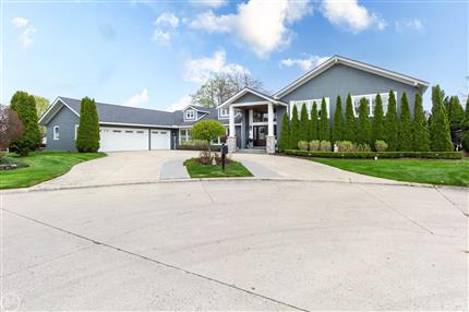 Photo of 29303 S Seaway CT, Harrison Twp , MI 48045 29303 S Seaway Court, Harrison Twp, MI 48045