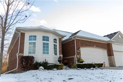 Photo of 14932 Village Park CIR, Utica, MI 48315 14932 Village Park Circle, Utica, MI 48315