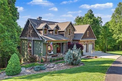 Photo of 41 Elm Court #17&18, MURPHY, NC 28906