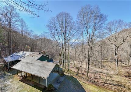 Photo of 1632 East Buffalo Rd, ROBBINSVILLE, NC 28771