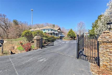 Photo of 1526 Cedar View Lane, HIAWASSEE, GA 30546