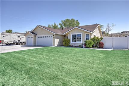 Photo of 1365 White Bluffs Cir, Fernley, NV 89408