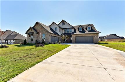 Photo of 3349 Woodland Springs Drive, Norman, OK 73072
