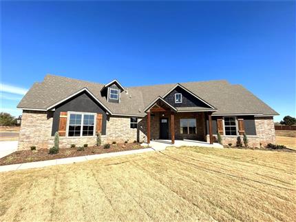 Photo of 1392 Gabes Court, Mustang, OK 73064
