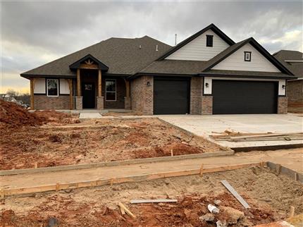 Photo of 2439 Creekview Trail, Moore, OK 73160