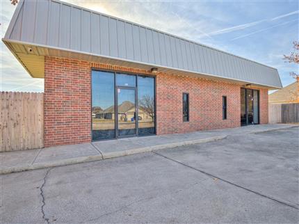Photo of 1308 Commerce Drive, Norman, OK 73071