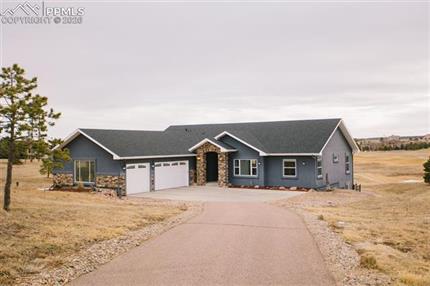 Photo of 1747 Islehurst Lane, Monument, CO 80132