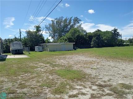 Photo of 2014 NW 28th St, Oakland Park, FL 33311