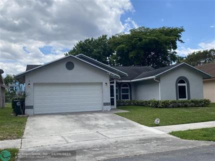 Photo of 3870 NW 58th St, Coconut Creek, FL 33073