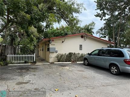 Photo of 1020 SW 15th Ter, Fort Lauderdale, FL 33312