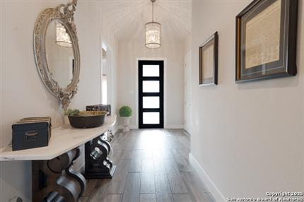 Photo of 537 Preston Trail, Boerne, TX 78006