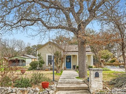 Photo of 211 2nd St, Boerne, TX 78006