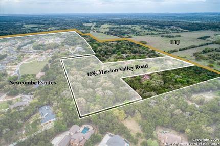 Photo of 1285 MISSION VALLEY RD, New Braunfels, TX 78132