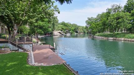 Photo of 1817 Kuehler, New Braunfels, TX 78130