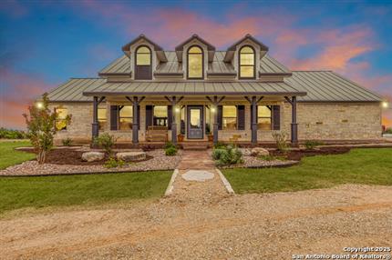 Photo of 186 Maverick, New Braunfels, TX 78132