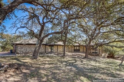 Photo of 153 Four Bears Trail, Kerrville, TX 78028
