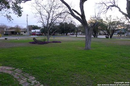 Photo of 1847 W Woodlawn Ave, San Antonio, TX 78201