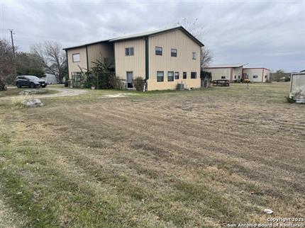 Photo of 483 SASSMAN RD, Marion, TX 78124