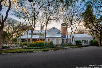 Photo of 200 COUNTRY LANE DR, San Antonio, TX 78209