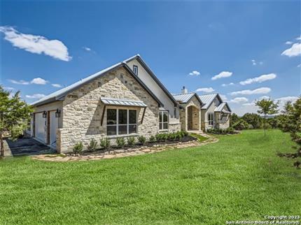 Photo of 103 RIVER MOUNTAIN DR, Boerne, TX 78006