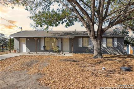 Photo of 1315 Houston St, Castroville, TX 78009