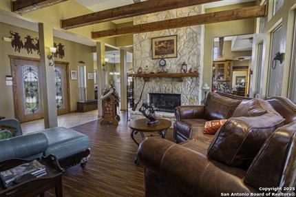 Photo of 1891 State Highway 97E, Floresville, TX 78114