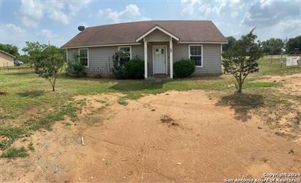 Photo of 243 County Road 1112, Pearsall, TX 78061