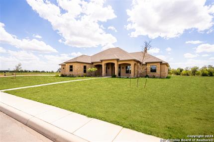Photo of 132 Armin Ct, Castroville, TX 78009