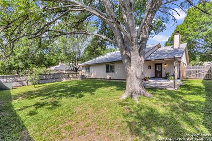 Photo of 7900 FOREST CROSSING, Live Oak, TX 78233