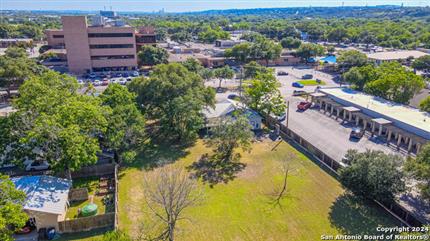 Photo of 640 N HOUSTON AVE, New Braunfels, TX 78130
