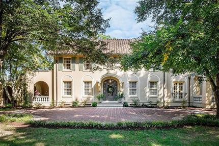 Photo of 335 N Dixie Ave, COOKEVILLE, TN 38501